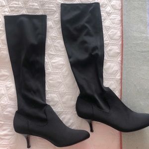 Barely worn Donald J. Pliner black crepe elastic boots with 1 1/2” heel.